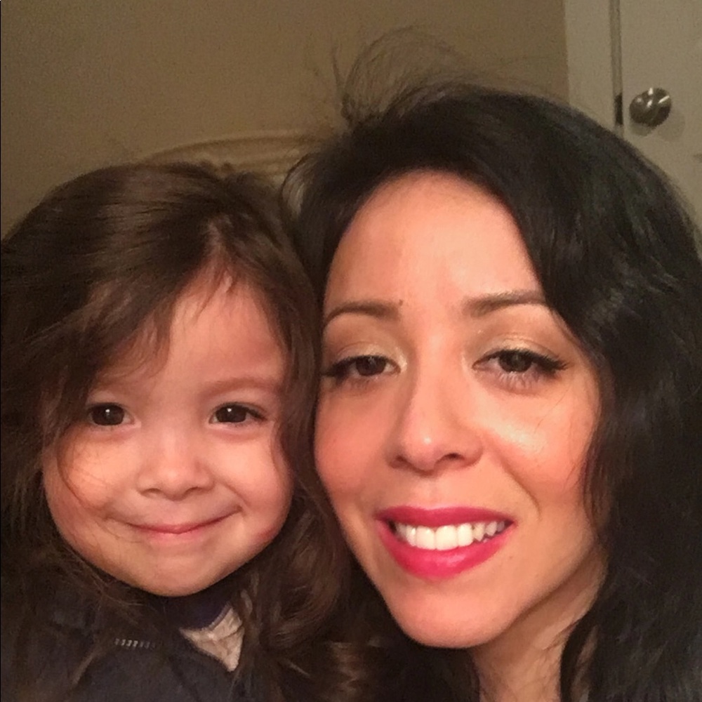 Meet your Posher, Paola